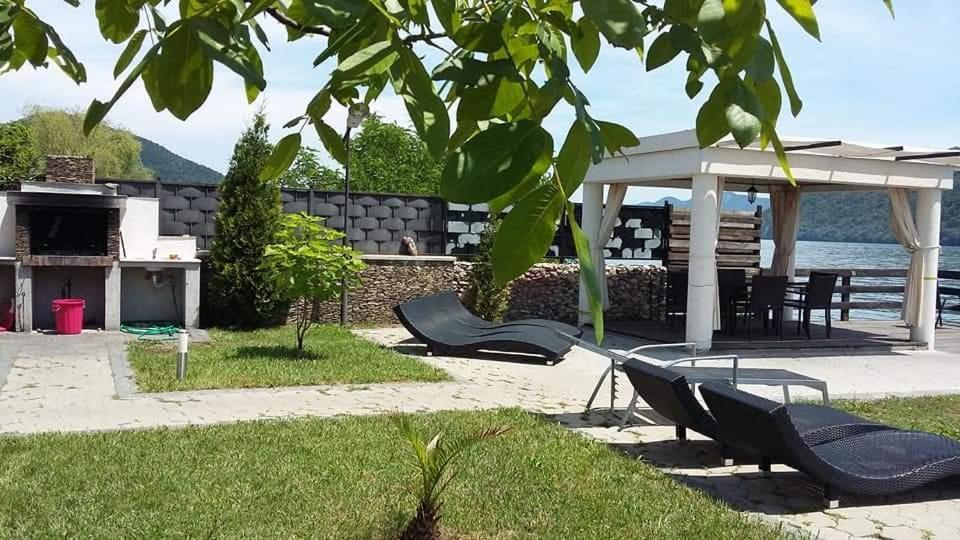 Exclusive Villa Eselnita Exterior photo