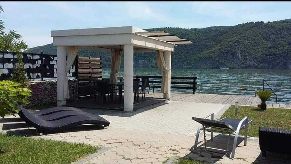 Exclusive Villa Eselnita Exterior photo